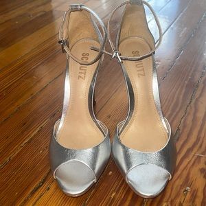Schutz Metallic heel